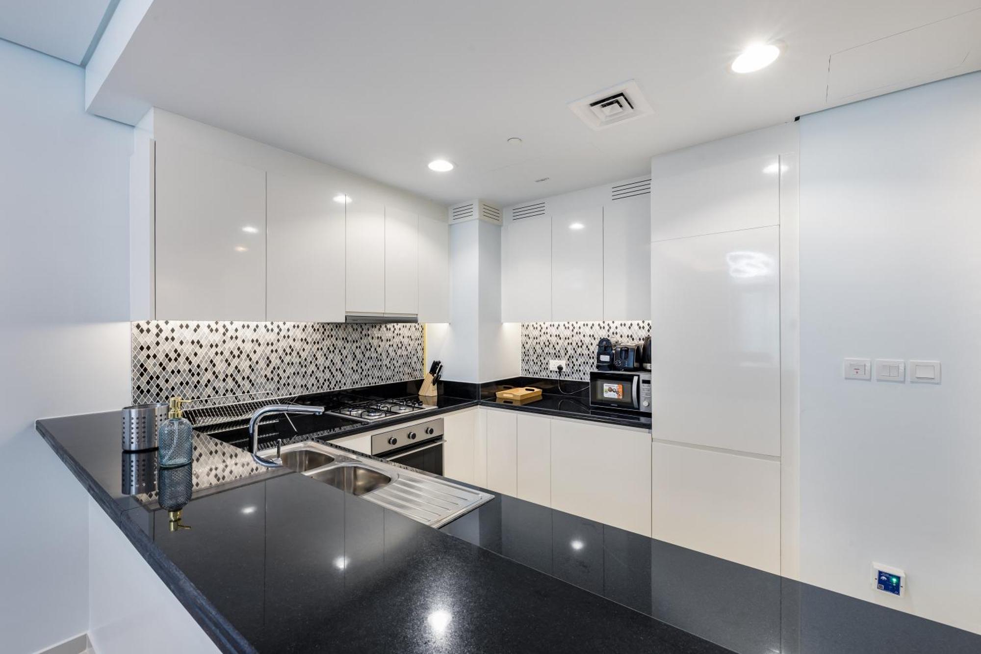דירות דובאי Aliving Luxe 2Br With Burj Khalifa View Infinity Pool Midtown-4704 מראה חיצוני תמונה
